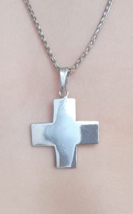 Croix de paix en argent