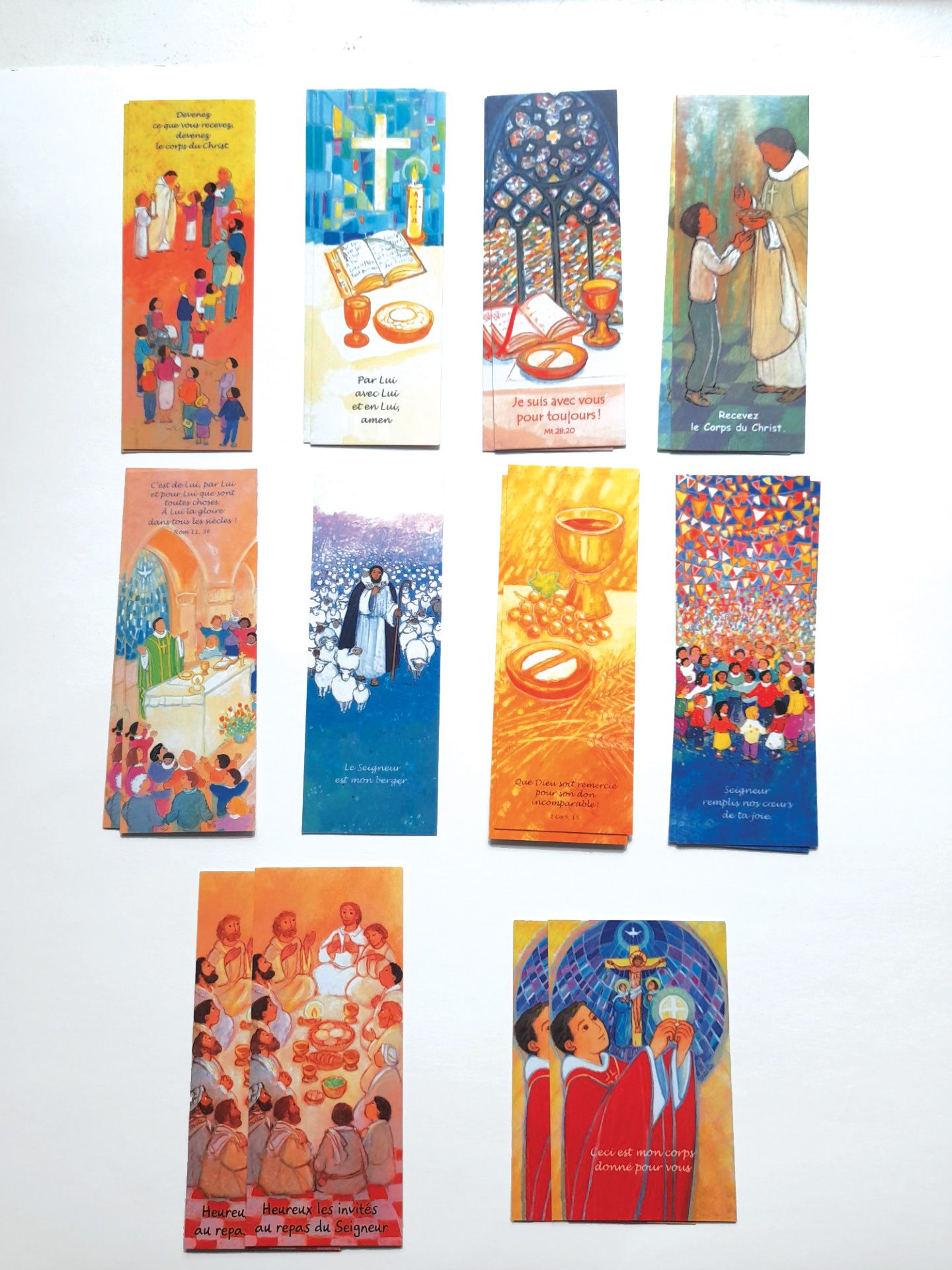 Lot d'images de première communion - illustrations de Maïte Roche