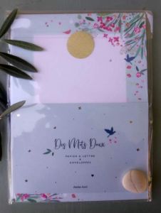 Papier à lettre et enveloppes : « Des mots doux » création Atelier d’Avril