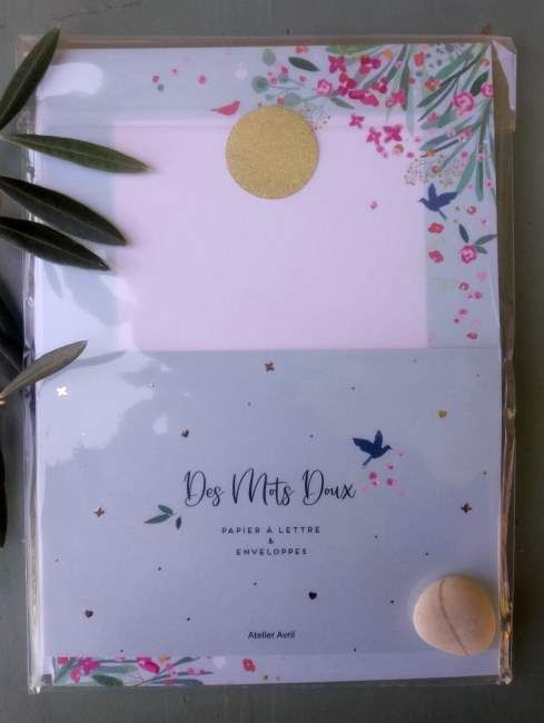 Papier à lettre et enveloppes : "Des mots doux" création Atelier d'Avril