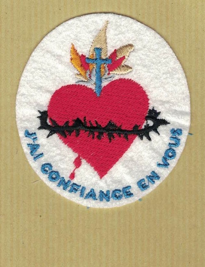 Coeur Sacré de Jésus broderie 8cm / 7